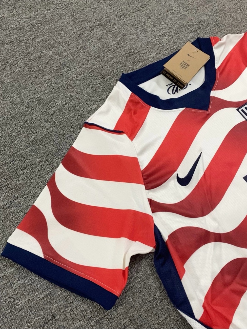 USA 2026 World Cup Soccer Jersey #10 - Picture 2 of 5